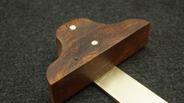 ไม้ทีทองเหลือง ปุ่มมะค่า ไม้ทีทองเหลือง ปุ่มมะค่า