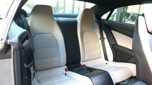 ขาย Benz E200 Coupe ปี 2011 หลังคาแก้ว