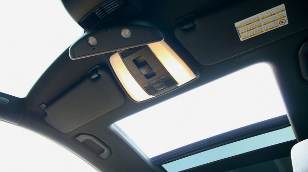 ขาย Benz E200 Coupe ปี 2011 หลังคาแก้ว