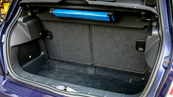 ขาย Mini Cooper R50 ปี 2004 สีม่วง เครื่องยนต์ 1,600cc เกียร์ออโต้ 4 สปีด