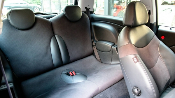 ขาย Mini Cooper R50 ปี 2004 สีม่วง เครื่องยนต์ 1,600cc เกียร์ออโต้ 4 สปีด