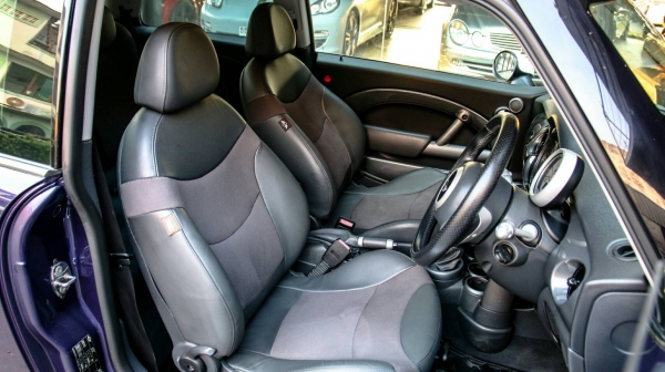 ขาย Mini Cooper R50 ปี 2004 สีม่วง เครื่องยนต์ 1,600cc เกียร์ออโต้ 4 สปีด