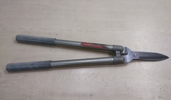 กรรไกรตัดหญ้า กรรไกรตัดหญ้า