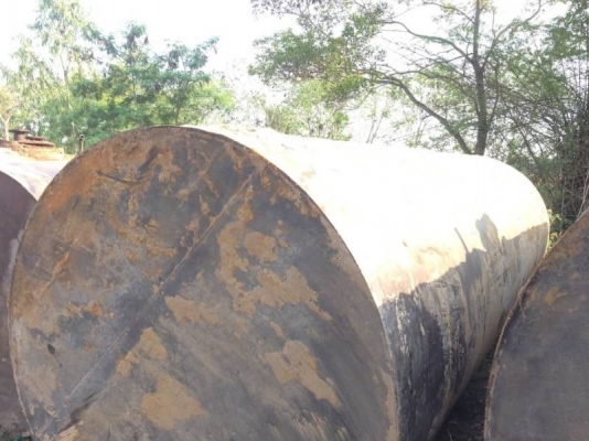 มี 7 ถัง ถังละ 98,000 บาท ถังน้ำมันขนาด 20,000 ลิตร  ยาว 6.2 เมตร สูง 2.1 เมตร  (เพิ่งเอาขึ้นมาจากพื้นดิน ปั้ม ปตท .สกลนคร)   สินค้า อยู่ จ.สกลนคร โทร 0610710295