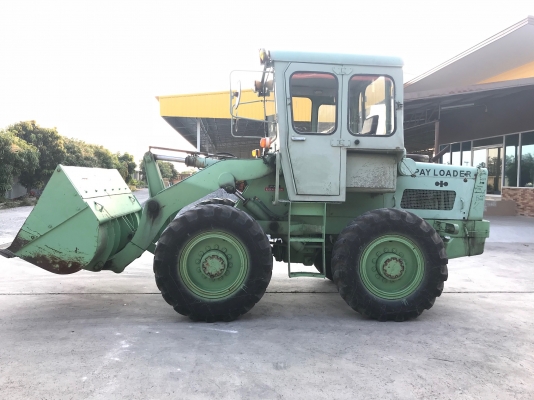 ขายรถตักKOMATSUรุ่นJH30Bรถนอกนำเข้าไม่เคยใช้งานในไทย สภาพดี เครื่องดีเซล4สูบขาย420000บาท081-8302909  จิรโรจน์ Line : jiraroj2909