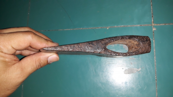 ขายหัวขวานเก่าทรงสวยหน้ากว้าง