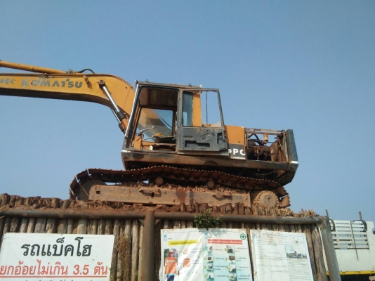 ขาย แบคโฮค KOMATSU PC200-3 เอกสารใบซื้อขาย รถใช้งานอยู่ เครื่องดี ช่วงล่างเต็ม
