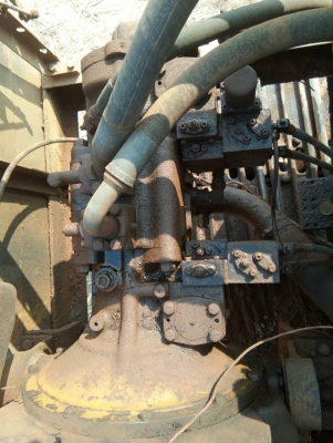 ขาย แบคโฮค KOMATSU PC200-3 เอกสารใบซื้อขาย รถใช้งานอยู่ เครื่องดี ช่วงล่างเต็ม