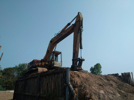 ขาย แบคโฮค KOMATSU PC200-3 เอกสารใบซื้อขาย รถใช้งานอยู่ เครื่องดี ช่วงล่างเต็ม