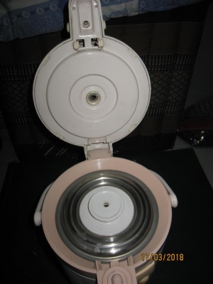 กระติกน้ำร้อนไฟฟ้า ยี่ห้อ SHARP