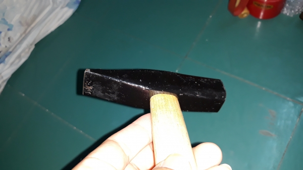 ขายค้อนตีกิ๊ปขนาด300กรัม GDR.  MADE IN GERMANY.ใหม่เก่าเก็บ