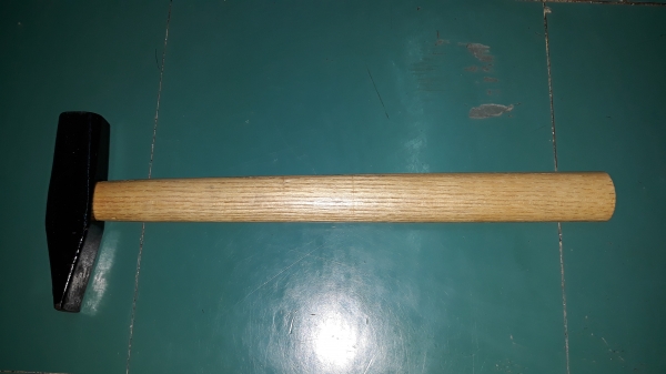 ขายค้อนตีกิ๊ปขนาด300กรัม GDR.  MADE IN GERMANY.ใหม่เก่าเก็บ