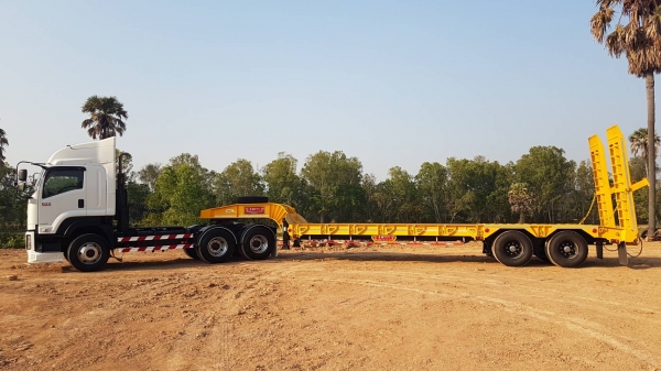 ขาย หัวลาก ISUZU 360 แรงม้า ปี 56 พร้อมหางโรเบตสองเพลาของใหม่ สภาพสวยพร้อมใช้งาน พร้อมแยกขายหัวหาง เ ขาย หัวลาก ISUZU 360 แรงม้า ปี 56 พร้อมหางโรเบตสองเพลาของใหม่ สภาพสวยพร้อมใช้งาน พร้อมแยกขายหัวหาง เ