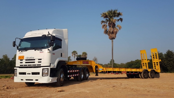 ขาย หัวลาก ISUZU 360 แรงม้า ปี 56 พร้อมหางโรเบตสองเพลาของใหม่ สภาพสวยพร้อมใช้งาน พร้อมแยกขายหัวหาง เ