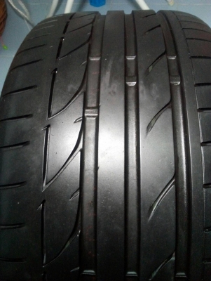 285/30R19  BRIDGESTONE POTENZA S-001 Made in Japan  ปี16  มี 1 เส้น   โทร.081-427-3941   ไอดีไลน์:  0814273941