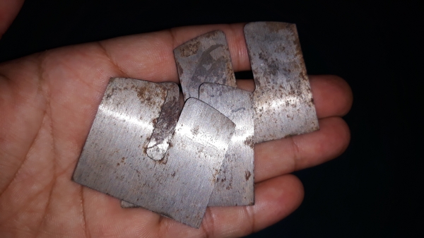 ขายใบกบตราจระเข้สามดาวชุด3ใบ ขนาด1 3/4  MADE IN GERMANY. ใหม่เก่าเก็บ