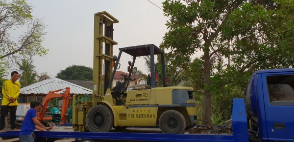 ขายด่วนรถยกMITSUBISHI FG30-18 ยก3ตันเพาเวอรเสาสูง5เมตรยกให้ดูของหนัก3ตันสบายๆๆจริงๆรถนอกนำเข้ายังไม่เคยใช้งานในเมืองไทยเลย