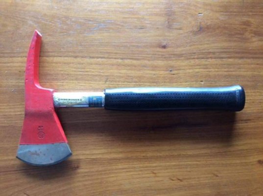 ขายขวานงานเก่าเก็บMADE IN GERMANY.