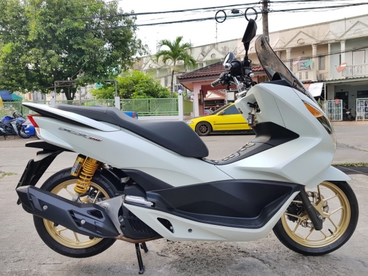 Pcx 150i 2015 รถบ้านแท้ เจ้าของคนเดียว เล่มชุดโอนครบ Pcx 150i 2015 รถบ้านแท้ เจ้าของคนเดียว เล่มชุดโอนครบ