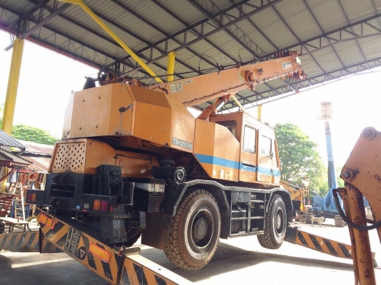 Tadano TR250M-5 รถเครน ขนาด25ตัน ยกสูง35เมตร 4ล้อ เครื่องยนต์มิซซู รถสภาพสวยและแน่นมาก ระบบไฟฟ้าสมบูรณ์ ราคาคุยกันได้ Tadano TR250M-5 รถเครน ขนาด25ตัน ยกสูง35เมตร 4ล้อ เครื่องยนต์มิซซู รถสภาพสวยและแน่นมาก ระบบไฟฟ้าสมบูรณ์ ราคาคุยกันได้
