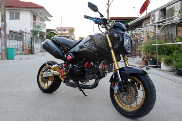 Honda mxs 125 เล่มทะเบียน พร้อมโอน ภาษี61