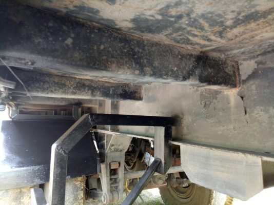 ขายลูกพ่วง สามคานไม่ดั้มพ์ปี 49 ยาว 7 เมตรสภาพสวย พร้อมใช้งาน เอกสารพร้อมโอน โทร 083-9628875