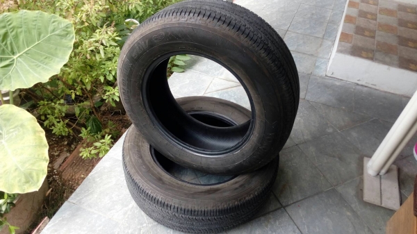 ขายยาง Yokohama geolandar g055 suv 235-65-17 ปี15