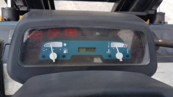 ขายด่วนรถยกTOYOTA7FG25ยก2.5ตันเสาสูง3เมตรยกจริงได้ถึง2.7ตันรถนอกนำเข้ายังไม่เคยใช้งานในเมืองไทยเลย