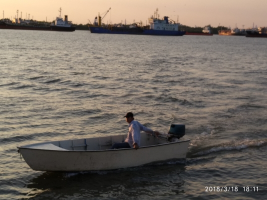ขายเรือ 15 ฟุต เครื่อง suzuki 25 แรง สภาพพร้อมใช้ ขายเรือ 15 ฟุต เครื่อง suzuki 25 แรง สภาพพร้อมใช้