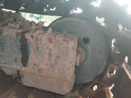 ขาย แม็คโค KOMAT`SU 200-3 สภาพดีใช้ปกติ เครืองเดิม ปั้มดี ช่วงล่างยังแน่น สภาพใช้งานประจำ ขาย 275,000บ.เอกสาร ใบ ชื้อ-ขาย