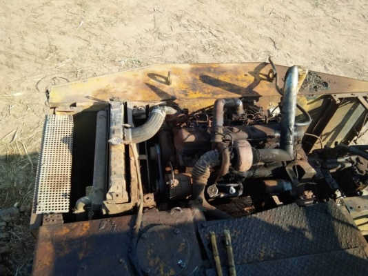 ขาย แม็คโค KOMAT`SU 200-3 สภาพดีใช้ปกติ เครืองเดิม ปั้มดี ช่วงล่างยังแน่น สภาพใช้งานประจำ ขาย 275,000บ.เอกสาร ใบ ชื้อ-ขาย