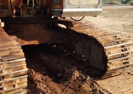 ขาย แม็คโค KOMAT`SU 200-3 สภาพดีใช้ปกติ เครืองเดิม ปั้มดี ช่วงล่างยังแน่น สภาพใช้งานประจำ ขาย 275,000บ.เอกสาร ใบ ชื้อ-ขาย