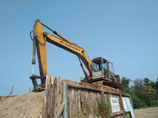 ขาย แม็คโค KOMAT`SU 200-3 สภาพดีใช้ปกติ เครืองเดิม ปั้มดี ช่วงล่างยังแน่น สภาพใช้งานประจำ ขาย 275,000บ.เอกสาร ใบ ชื้อ-ขาย