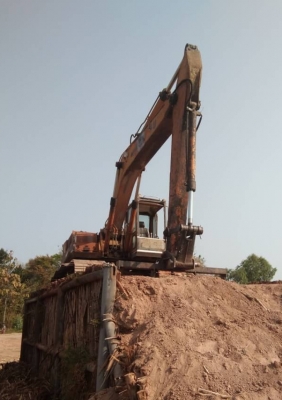 ขาย แม็คโค KOMAT`SU 200-3 สภาพดีใช้ปกติ เครืองเดิม ปั้มดี ช่วงล่างยังแน่น สภาพใช้งานประจำ ขาย 275,000บ.เอกสาร ใบ ชื้อ-ขาย
