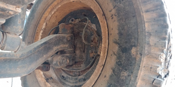 ขายคับช่วงล่างฟูโซ่สองเพลาเบรคใหญ่สันแหลกตรงครบชุดยกแท่น+คานหน้าครบ+แหนบครบชุดราคา