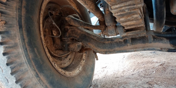 ขายคับช่วงล่างฟูโซ่สองเพลาเบรคใหญ่สันแหลกตรงครบชุดยกแท่น+คานหน้าครบ+แหนบครบชุดราคา