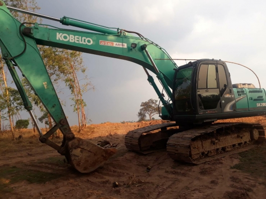 ขายแบ็คโฮ โกเบ SK200 SUPPER ป้ายแดงจากโรงงานพร้อมใช้งาน ราคาต่อรองได้ สนใจโทรฉลาดศิลป์0981912778 ขายแบ็คโฮ โกเบ SK200 SUPPER ป้ายแดงจากโรงงานพร้อมใช้งาน ราคาต่อรองได้ สนใจโทรฉลาดศิลป์0981912778