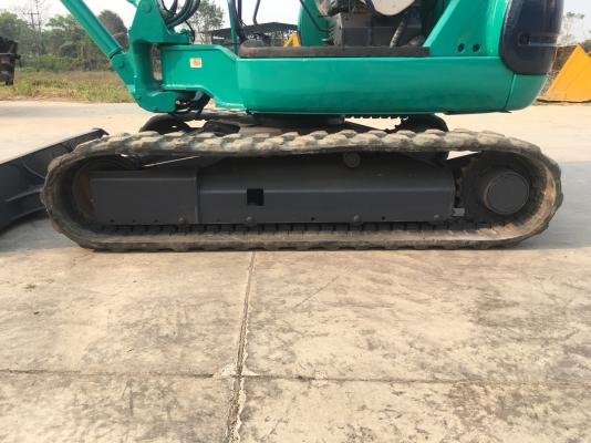 KOMATSU รุ่น: PC40R-8