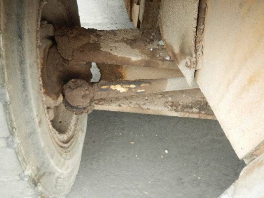 ขายรถตักล้อยาง  ยี่ห้อ KOMATSU  รุ่น  SD25-3 เครื่องยนต์  KOMATSU 6D95 เก่าจากJAPAN  ใช้งานได้จริงสนใจดูสภาพรถได้ ติดต่อ 089-2619445