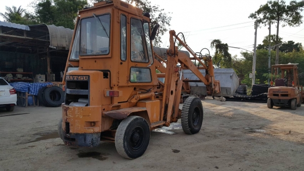 ขายรถตักล้อยาง  ยี่ห้อ KOMATSU  รุ่น  SD25-3 เครื่องยนต์  KOMATSU 6D95 เก่าจากJAPAN  ใช้งานได้จริงสนใจดูสภาพรถได้ ติดต่อ 089-2619445