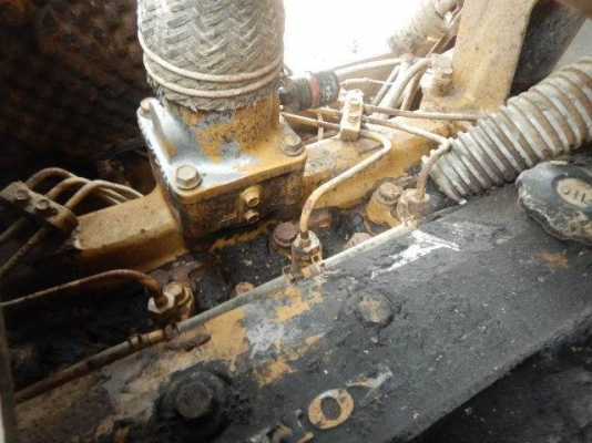 ขายรถตักล้อยาง  ยี่ห้อ KOMATSU  รุ่น  SD25-3 เครื่องยนต์  KOMATSU 6D95 เก่าจากJAPAN  ใช้งานได้จริงสนใจดูสภาพรถได้ ติดต่อ 089-2619445