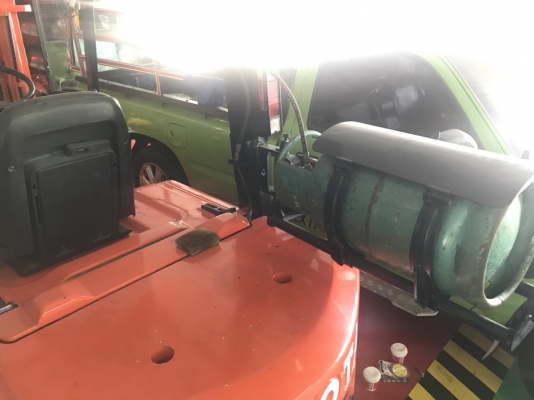 ขายด่วนเจ้าของขายเอง รถโฟค์ลิฟท์ Toyota รุ่น 5FG20 ยกสูง 3 เมตร ขายถูก