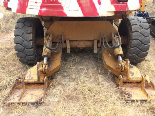 รถขุดล้อยางPC60