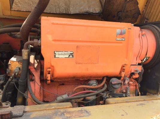 รถขุดล้อยางPC60