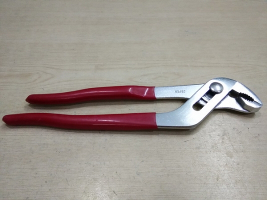 คีมคอม้า 10 นิ้ว คีมคอม้า 10 นิ้ว