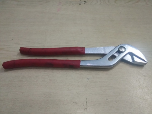 คีมคอม้าปากขยาย AIGO ขนาด 10 นิ้ว