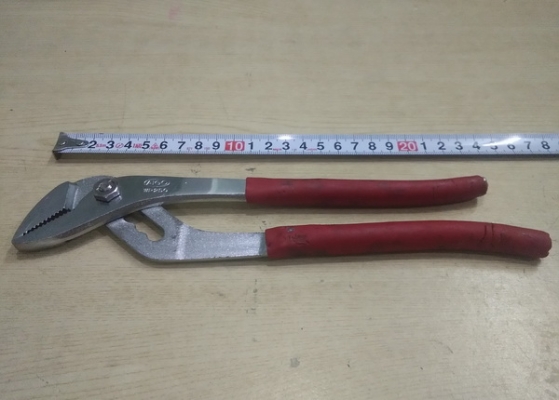 คีมคอม้าปากขยาย AIGO ขนาด 10 นิ้ว