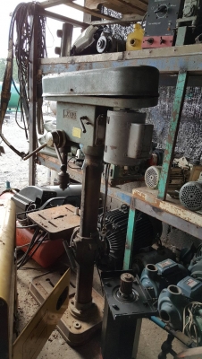 สว่านแท่น KING ขนาดใหญใช้งานได้ดี