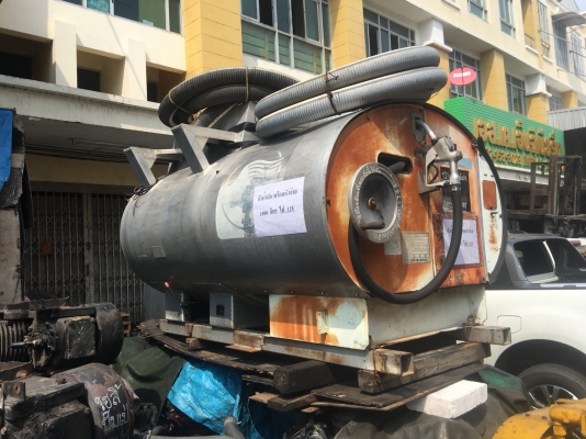 ขายถังปั้มน้ำมัน ขนาด1000 ลิตร ไฟขนาด 12 V สนใจ 0909527888 โจ้ ขายถังปั้มน้ำมัน ขนาด1000 ลิตร ไฟขนาด 12 V สนใจ 0909527888 โจ้