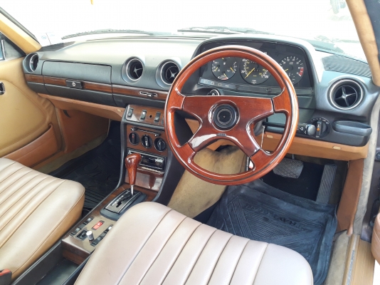 BENZ 280CE W123